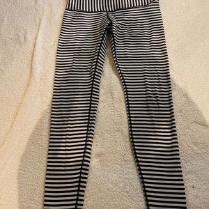 Lululemon Wunder Under Legging Black/White Stripe/Angel (Size 10)